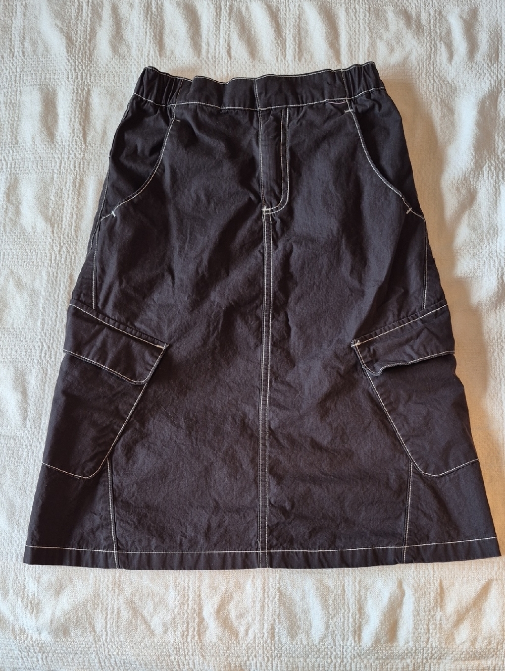 Zara girls size 8 black knee or below length skirt black side pockets VGUC